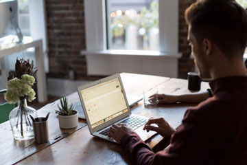 Access the online platform 24/7 and without constraints