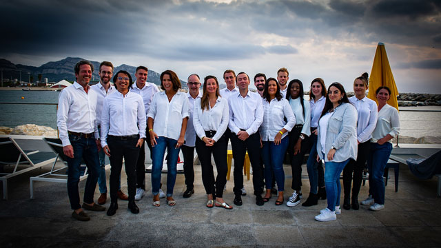 Group photo of Isograd Testing Services' employees